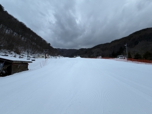 早朝の丸山ゲレンデ