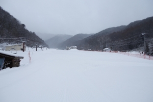 早朝の丸山ゲレンデ